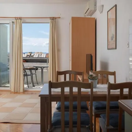 Apartman Vela Tucepi